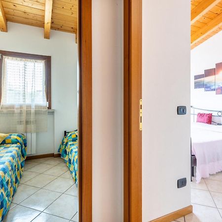 Residence La Corte Near Gardaland Castelnuovo del Garda Zewnętrze zdjęcie