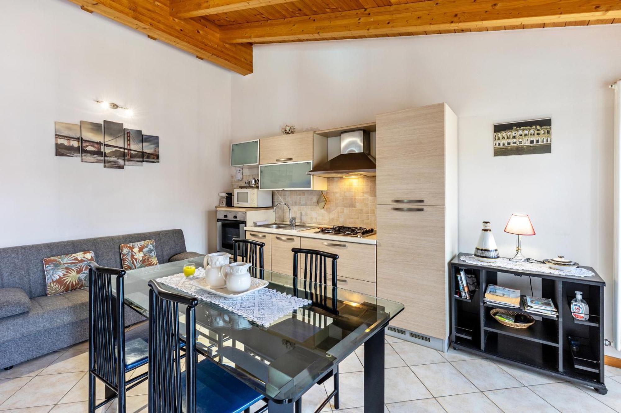 Residence La Corte Near Gardaland Castelnuovo del Garda Zewnętrze zdjęcie